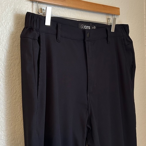 Cuts Men’s AO Slim Fit Breathable & Moisture Wicking Jogger in Black, X-Large - Picture 4 of 11